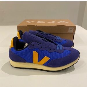 Veja Rio Branco Alveomesh Sneaker in Paros Blue/Ouro sz 38EU/7US New in Box
